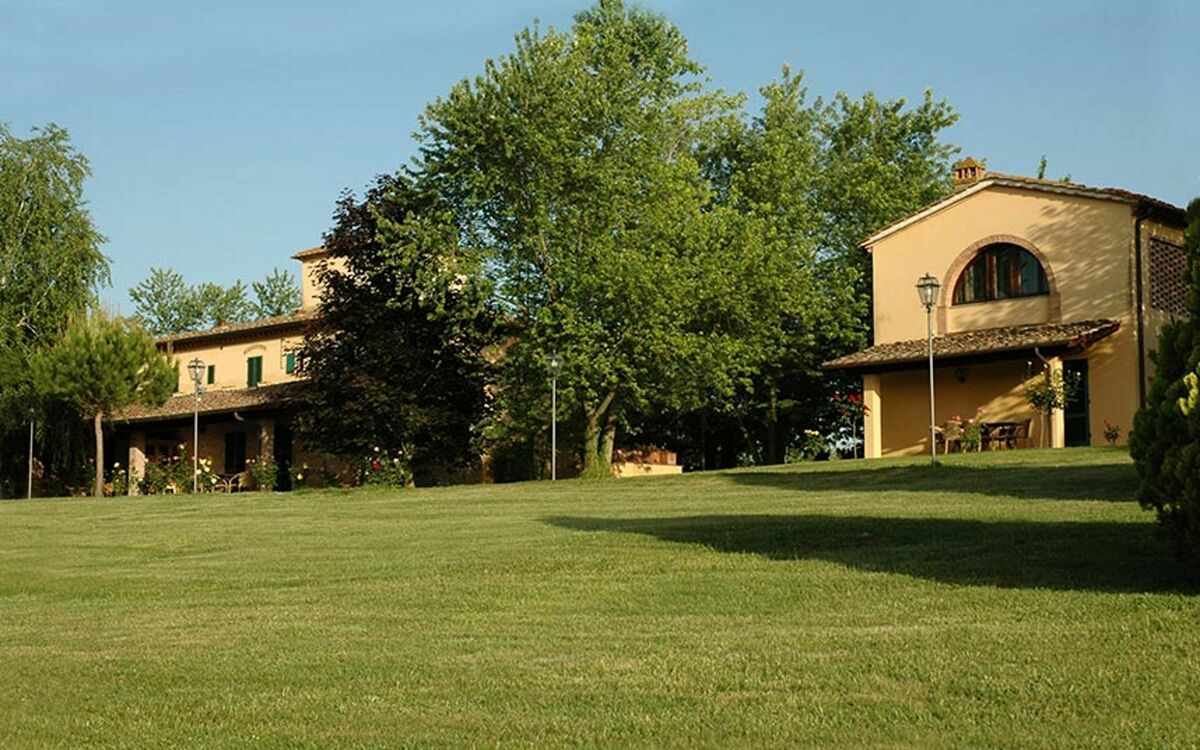 Montespertoli Apartments