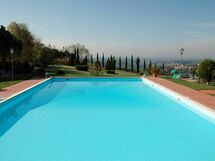 Montespertoli Apartments