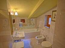 Accommodation:&nbsp;Libreria