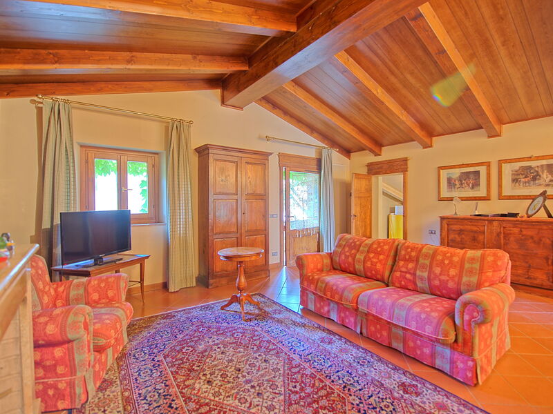 Accommodation:&nbsp;Libreria