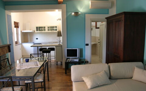 Accommodation:&nbsp;Monolocale (2+1pax)