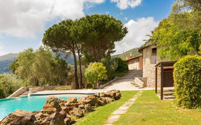 Elba: Property, House, Estate, Real Estate, Home, Building, Sky, Swimming Pool, Architecture, Tree