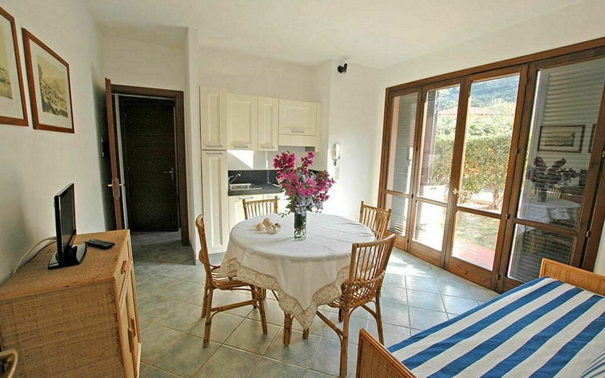 Accommodation:&nbsp;Trilocale (4+2pax)