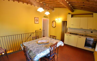 Podere Aida Pettirosso: Room, Property, Furniture, Building, Floor, House, Ceiling, Real Estate, Bed, Interior Design