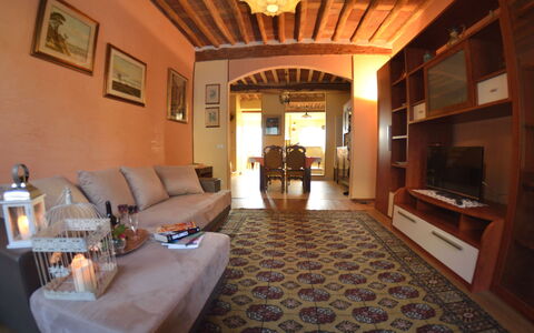 San Michele: Room, Property, Building, Interior Design, Ceiling, Real Estate, Furniture, Living Room, House, Lobby