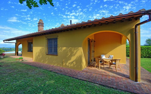 Casa Legoli: Property, House, Home, Building, Real Estate, Yellow, Estate, Sky, Facade, Farmhouse