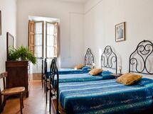 Accommodation:&nbsp;Ferdinando