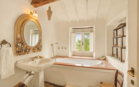 Camporempoli: Wall, Plumbing Fixture, Interior Design, Bathroom, Bathtub, Lighting, Ceiling, Plumbing, Tap, Home