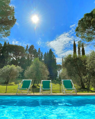 La Capanna: Blue, Swimming Pool, Outdoor Furniture, Resort, Shade, Garden, Eco Hotel, Thermae, Landscaping, Sunlounger