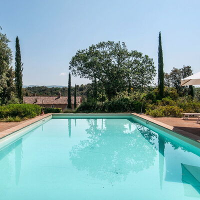 Lavacchio 12: Water, Sky, Plant, Property, Swimming Pool, Azure, Tree, Shade, Body Of Water, Leisure