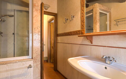 Accommodation:&nbsp;Reggine 604.2