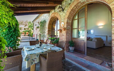Accommodation:&nbsp;Rosa 604.2