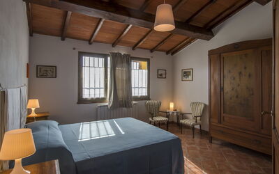 Accommodation:&nbsp;Giambardino