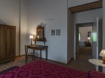 Accommodation:&nbsp;Dondo