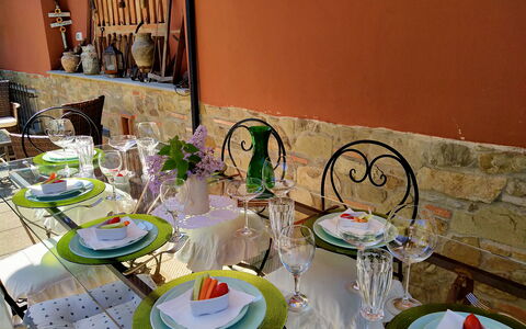 Villa Fusai: Room, Table, Porcelain, Tableware, Meal, Dishware, Serveware, Furniture, Tablecloth, Interior Design