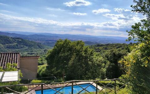 Villa Fusai: Sky, Natural Landscape, Nature, Mountainous Landforms, Mountain, Cloud, Wilderness, Hill Station, Property, Tree