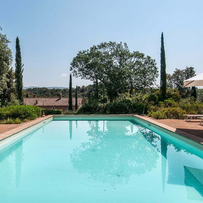 Lavacchio 14: Water, Sky, Plant, Property, Swimming Pool, Azure, Tree, Shade, Body Of Water, Leisure