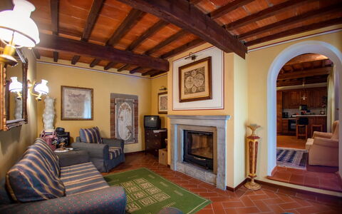 La Boutique del Cardinale: Room, Property, Building, Ceiling, Living Room, Interior Design, Beam, House, Furniture, Real Estate