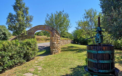 Villa Martina: Tree, Grass, Architecture, Land Lot, Arch, Landscape, Garden, Plant, House, Woodland