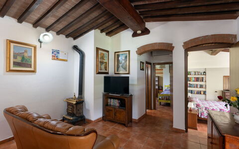 Villa Il Cipresso: Picture Frame, Property, Wood, Interior Design, Houseplant, Architecture, Flooring, Floor, Living Room, Wood Stain