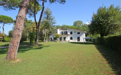 Villa Perchessì - Marina dei Ronchi, Tuscany, Italy