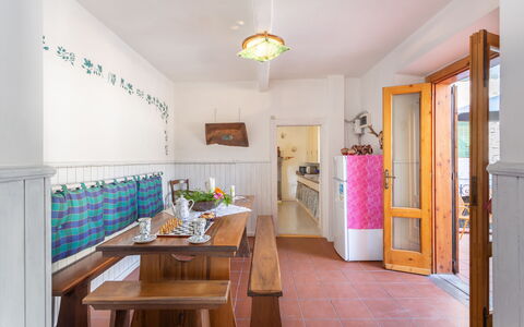 Casa Alice: Property, Room, Building, Furniture, Interior Design, House, Floor, Ceiling, Real Estate, Dining Room