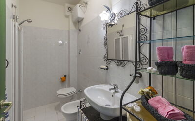 Accommodation:&nbsp;Girasole