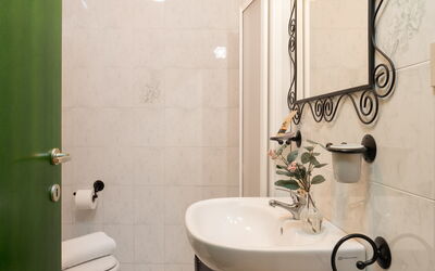 Accommodation:&nbsp;Girasole