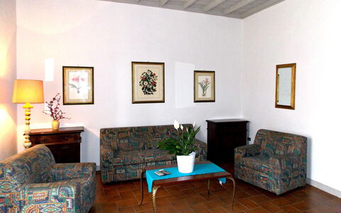 Accommodation:&nbsp;Senni 5