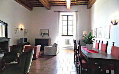 Accommodation:&nbsp;Senni 2