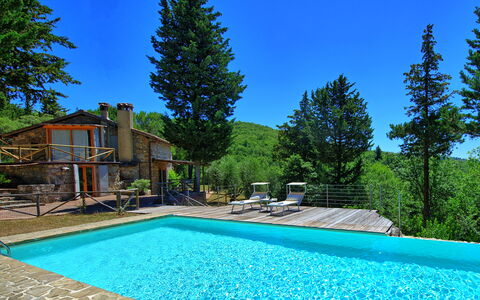 Casa Fioraie: Swimming Pool, Property, Real Estate, House, Estate, Leisure, Home, Building, Tree, Vacation