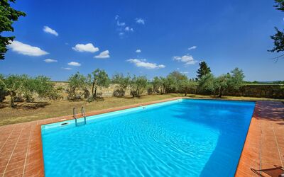 Tenuta Bibbiano: Swimming Pool, Property, Real Estate, Leisure, Vacation, Estate, Sky, House, Resort, Tree