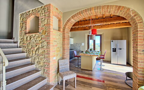 Villa Massimiliano: Property, Building, Interior Design, Room, Arch, Brick, Architecture, House, Wall, Floor