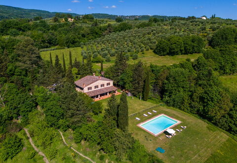 Podere a Lafi: Sky, Property, Ecoregion, Building, Plant, Nature, Natural Landscape, Tree, Land Lot, Grass