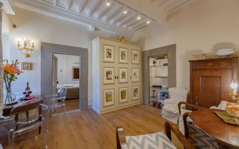 Casa Annateresa: Picture Frame, Table, Furniture, Chair, Couch, Wood, Living Room, Houseplant, Interior Design, Plant