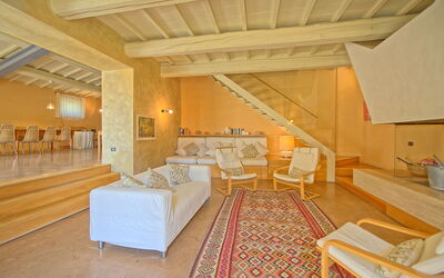 Accommodation:&nbsp;Villa Banditaccia