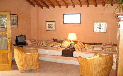 Accommodation:&nbsp;La Cantina