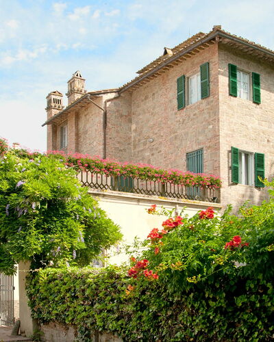 Villa Asciolo: Plant, Shrub, Property, House, Building, Real Estate, Flowerpot, Residential Area, Garden