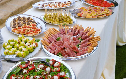 Borgo San Vincenti: Food, Tableware, Ingredient, Finger Food, Dishware, Brunch