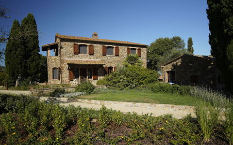 Campo Valerio: Sky, Plant, Property, Building, Window, Natural Landscape, Tree, Architecture, Land Lot, House