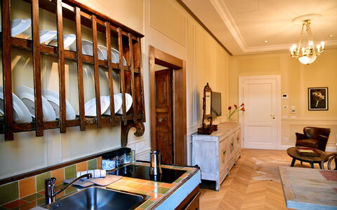 Appartamenti Troise: Kitchen Sink, Furniture, Countertop, Cabinetry, Sink, Picture Frame, Tap, Interior Design, Wood, Kitchen