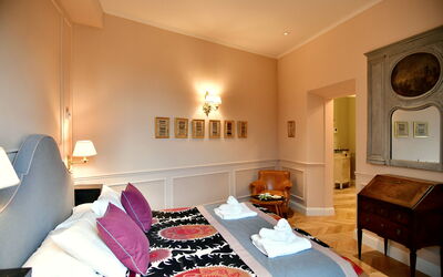 Accommodation:&nbsp;Lion Nero