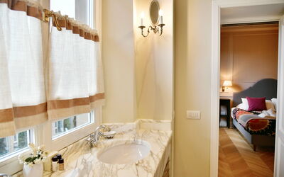 Accommodation:&nbsp;Lion Nero