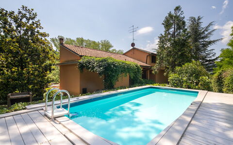 Villa Del Mugello: Water, Sky, Plant, Cloud, Property, Swimming Pool, Building, Azure, Shade, Tree