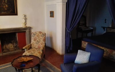 Accommodation:&nbsp;Alcova