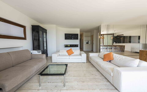 Casina Dell'acquaborra: Furniture, Couch, Flooring, Floor, Interior Design, Wood, Living Room, Ceiling, Table, Apartment