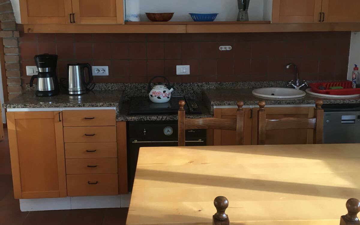 Accommodation:&nbsp;Apartment 6