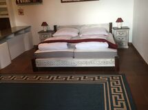 Accommodation:&nbsp;Apartment 5