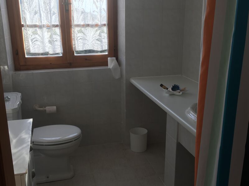 Accommodation:&nbsp;Apartment 6