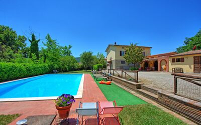 Zeffiro - Pergo, Tuscany, Italy